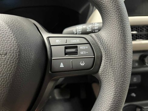 New 2026 Honda HR-V LX image 17