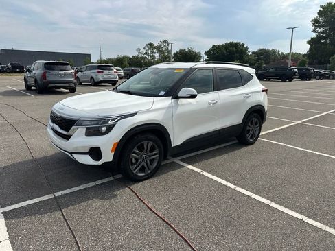 Certified 2023 Kia Seltos S FWD image 17