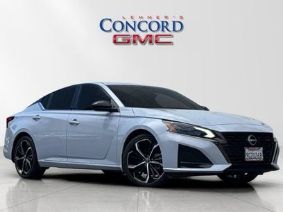 Used 2023 Nissan Altima 2.5 SR w/ SR Premium Package