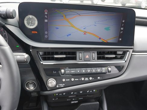 Certified 2022 Lexus ES 350 Ultra Luxury w/ Accessory Package 2 FWD image 16