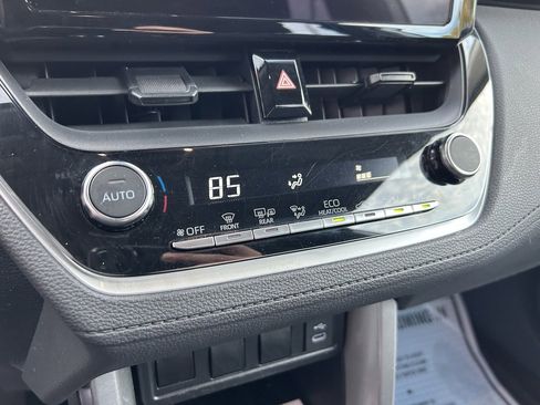 Certified 2023 Toyota Corolla Cross LE image 18