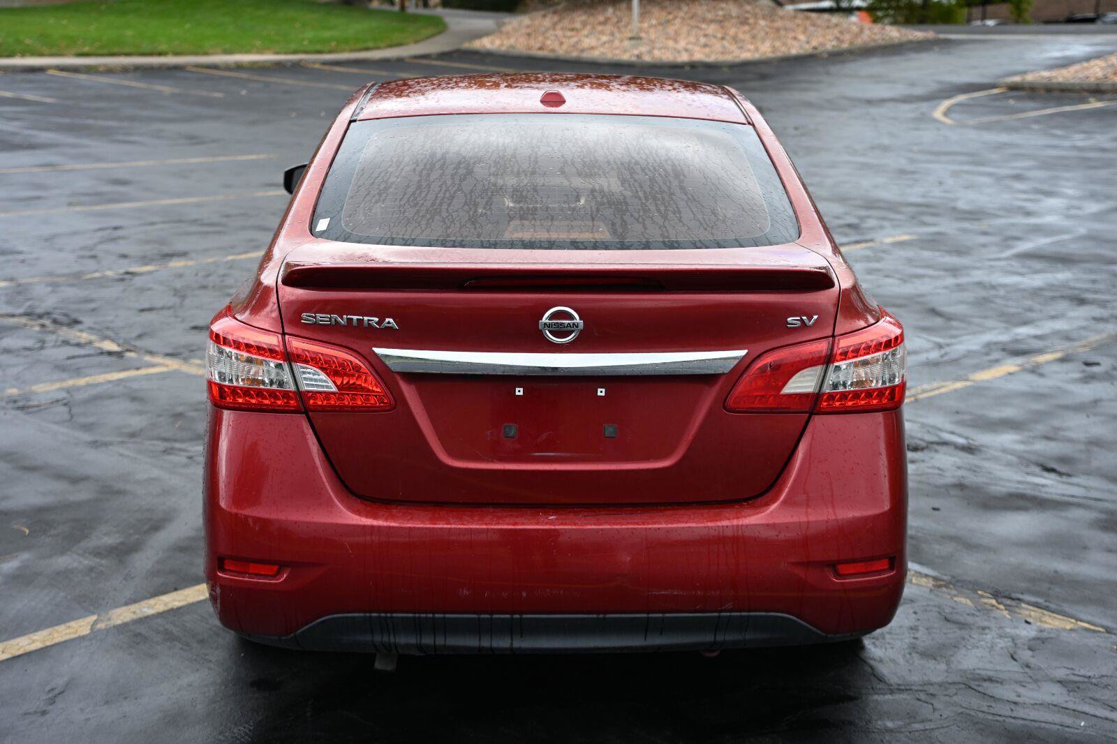 Used 2015 Nissan Sentra SV FWD image 4