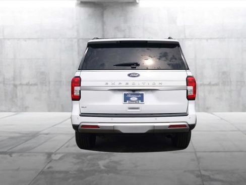 Used 2024 Ford Expedition XLT AWD/4WD image 6