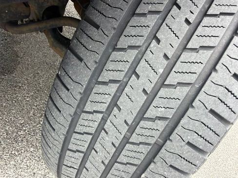 Used 2010 Ford F150 Lariat AWD/4WD image 11