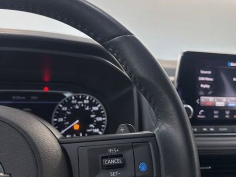 Certified 2024 Nissan Rogue SV w/ SV Premium Package FWD image 6