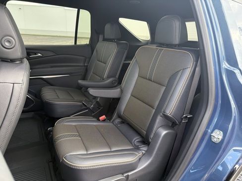 New 2026 Chevrolet Traverse High Country w/ LPO, Floor Liner Package image 22