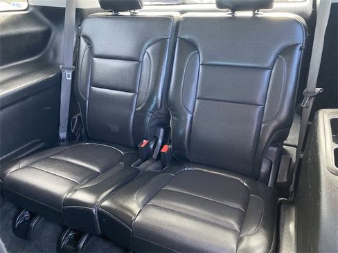 Used 2018 GMC Acadia SLT image 37