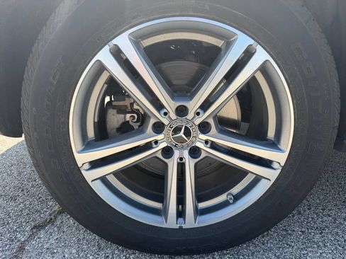 Used 2021 Mercedes-Benz GLC 300 4MATIC image 24