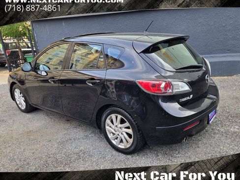 Used 2012 MAZDA MAZDA3 i Touring FWD image 3