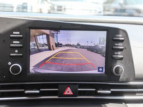 Used 2023 Hyundai Elantra SEL FWD image 32