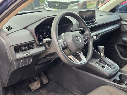 Used 2023 Honda CR-V LX image 9