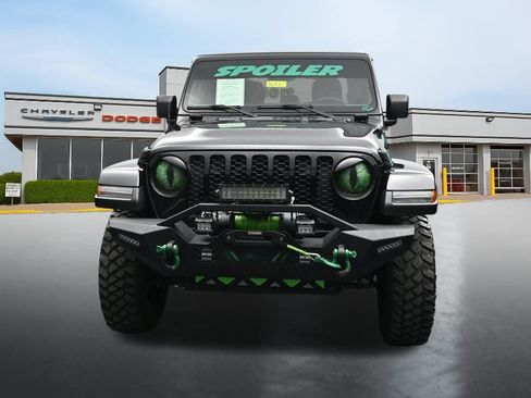 Used 2023 Jeep Gladiator Sport AWD/4WD image 8
