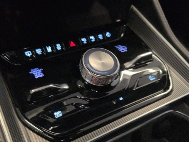 Certified 2022 Jeep Grand Wagoneer Series II AWD/4WD image 8