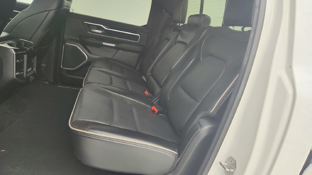 Used 2020 RAM 1500 Laramie w/ Sport Appearance Package AWD/4WD image 23