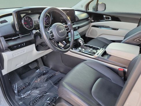 Used 2022 Kia Carnival SX FWD image 15