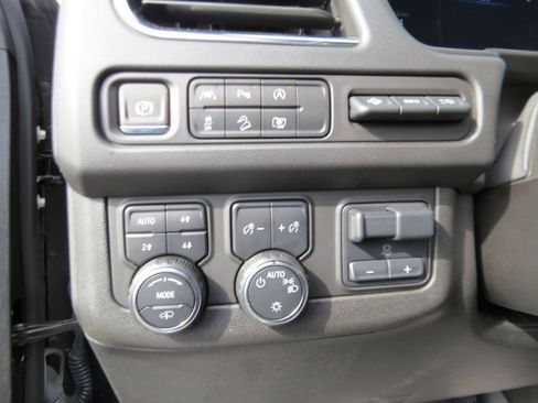 Certified 2024 Chevrolet Tahoe High Country AWD/4WD image 21