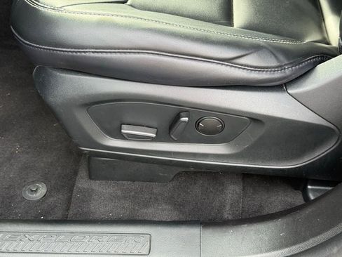 Certified 2023 Ford Explorer XLT w/ Equipment Group 202A image 22