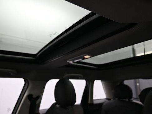 Used 2024 MINI Cooper S image 23