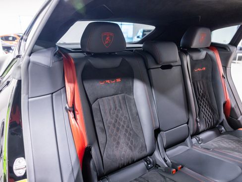 Used 2024 Lamborghini Urus S AWD/4WD image 33