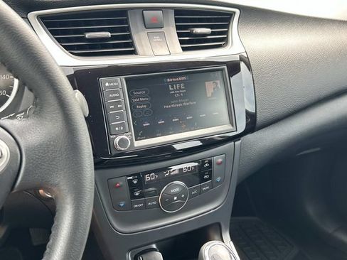 Used 2019 Nissan Sentra SV FWD image 20
