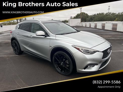 Used 2018 INFINITI QX30 Premium w/ Navigation Package image 1
