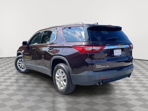 Used 2020 Chevrolet Traverse LT image 4