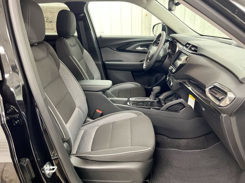 Used 2023 Chevrolet TrailBlazer LT w/ Convenience Package FWD image 21