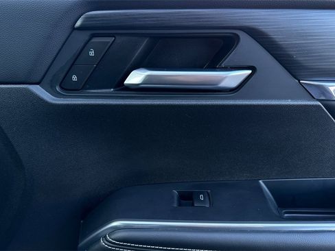 Certified 2025 GMC Acadia Elevation image 21