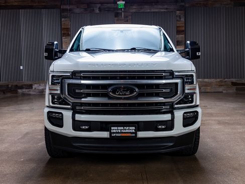 Used 2020 Ford F250 Platinum w/ FX4 Off-Road Package AWD/4WD image 2