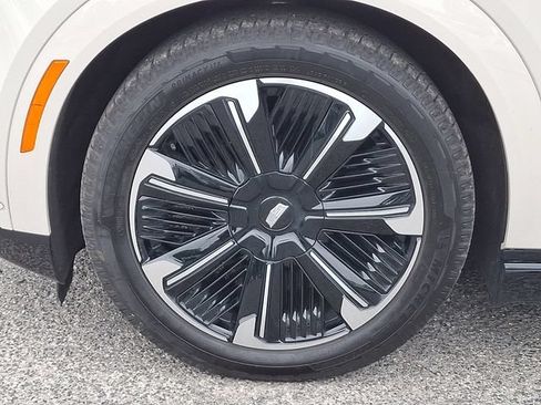 Certified 2026 Cadillac Escalade IQ Sport 2 AWD/4WD image 6