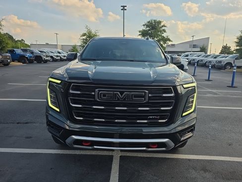Used 2026 GMC Yukon XL AT4 Ultimate AWD/4WD image 3