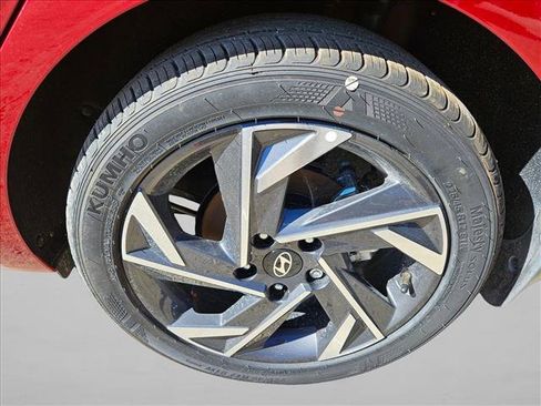 New 2025 Hyundai Elantra Sport image 10