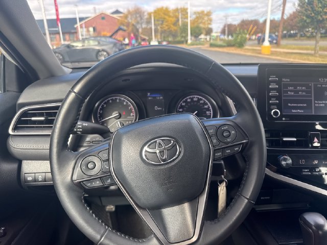 Used 2021 Toyota Camry SE FWD image 17