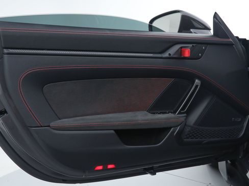 Used 2025 Porsche 911 GT3 RS RWD image 23