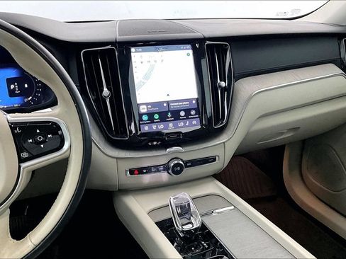Used 2023 Volvo XC60 B5 Ultimate w/ Climate Package AWD/4WD image 7