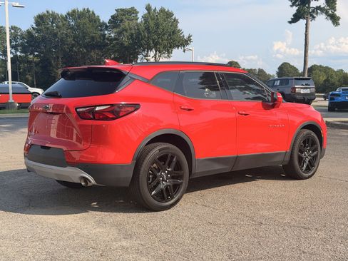 Used 2020 Chevrolet Blazer LT FWD image 12