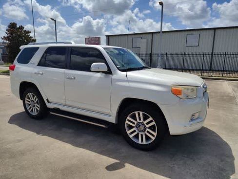 Used 2011 Toyota 4Runner Limited AWD/4WD image 6