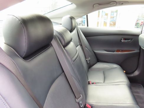 Used 2011 Lexus ES 350 image 36