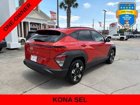 Used 2025 Hyundai Kona SEL FWD image 5