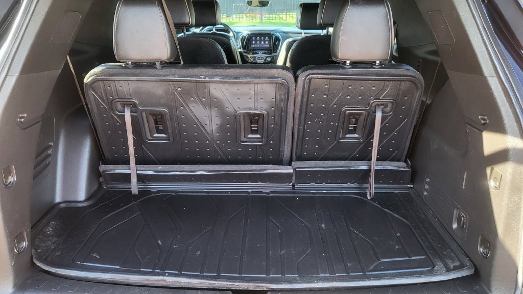 Used 2022 Chevrolet Traverse Premier w/ Redline Edition FWD image 13