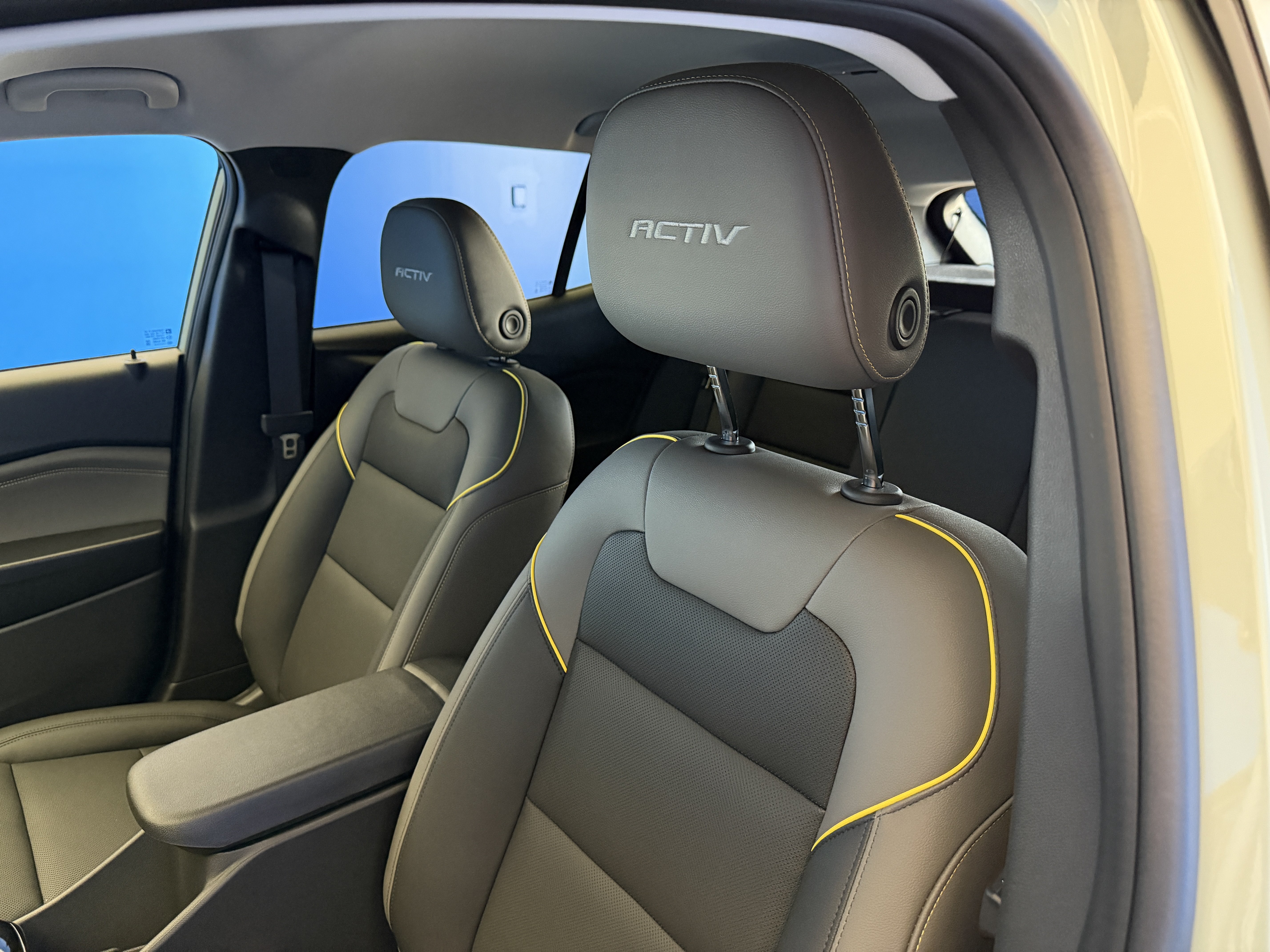 New 2026 Chevrolet Trax ACTIV w/ Driver Confidence Package FWD image 11
