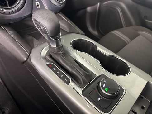 Used 2024 Chevrolet Blazer LT w/ Convenience Package image 17