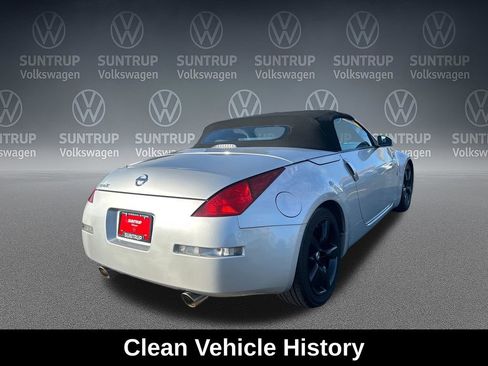 Used 2008 Nissan 350Z Touring image 6