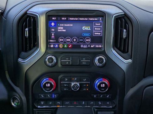 Used 2023 GMC Sierra 2500 Denali w/ Denali Ultimate Package AWD/4WD image 19