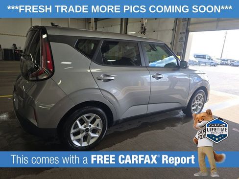 Certified 2025 Kia Soul LX w/ LX Technology Package image 3