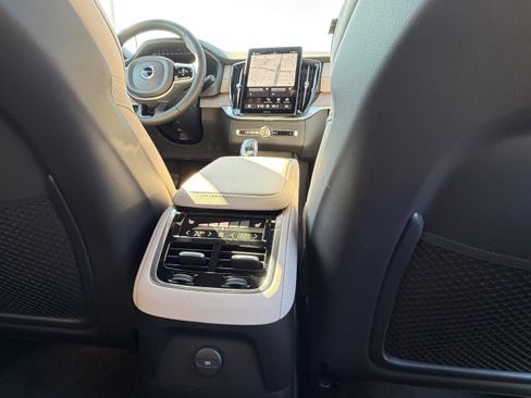 New 2026 Volvo XC90 T8 Plus w/ Protection Package Premier image 11