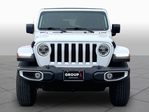 Used 2022 Jeep Wrangler Unlimited Sahara w/ Cold Weather Group AWD/4WD image 4