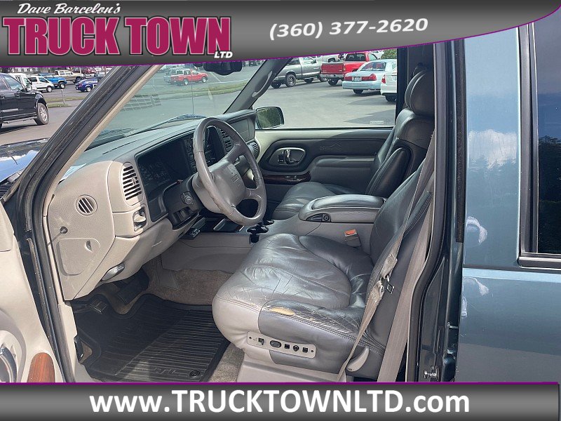 Used 1999 GMC Yukon Denali AWD/4WD image 9