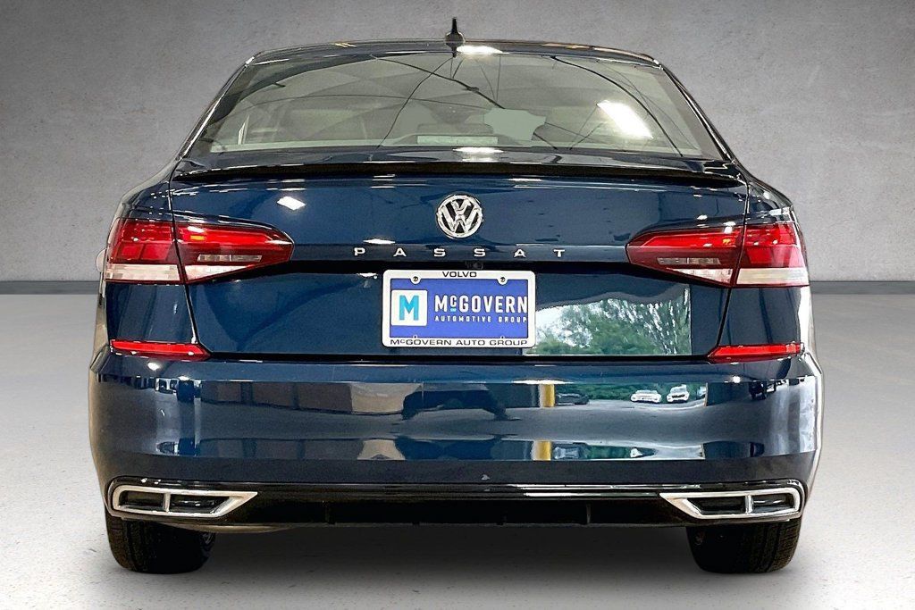 Used 2021 Volkswagen Passat 2.0T R-Line FWD image 6