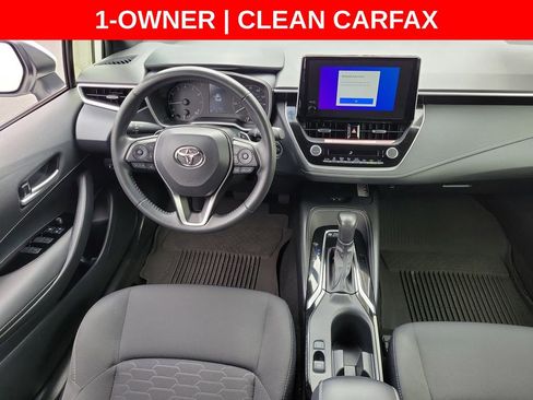 Used 2025 Toyota Corolla SE w/ SE Package FWD image 13